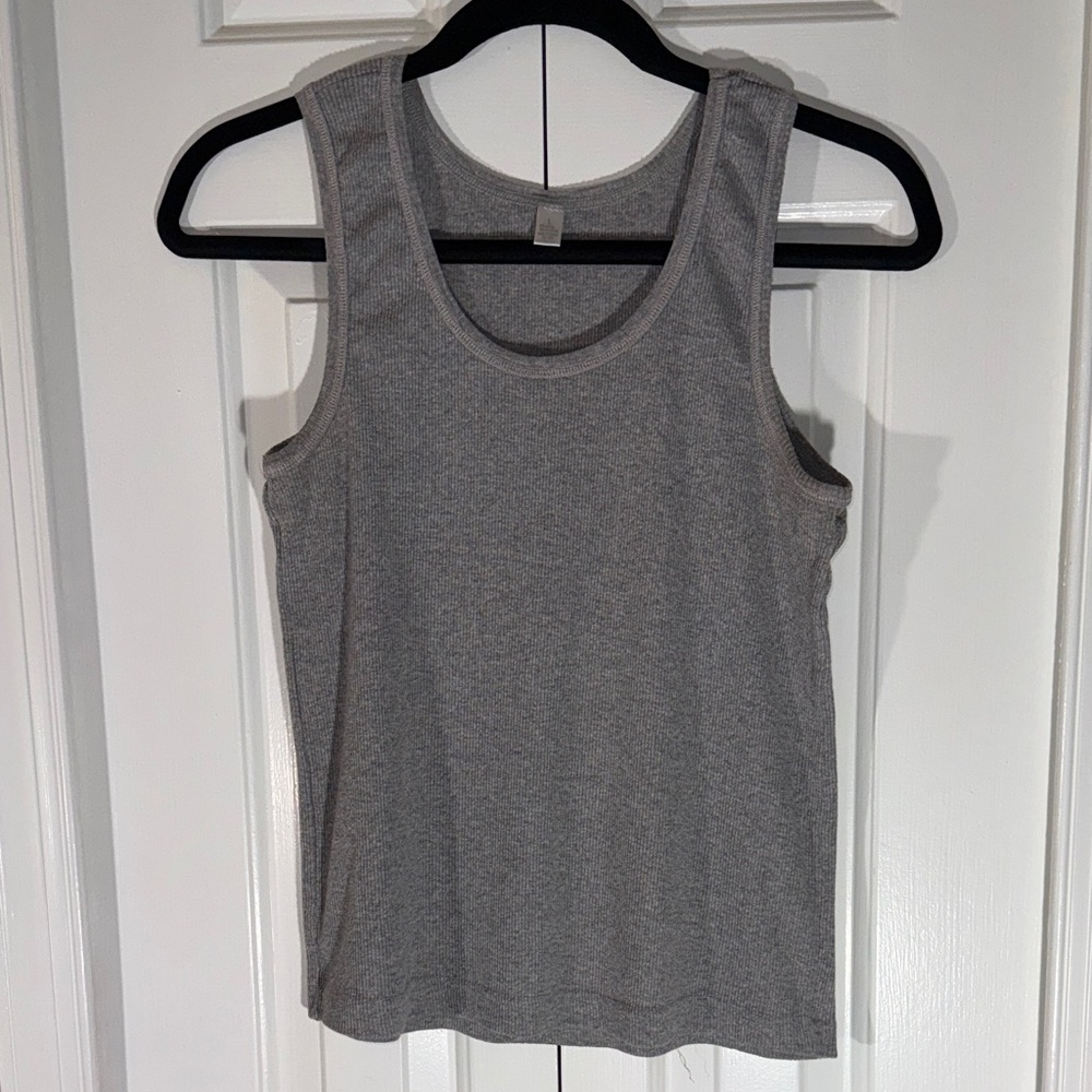 Classic Gray Women's Ribbed Tank Top Size L